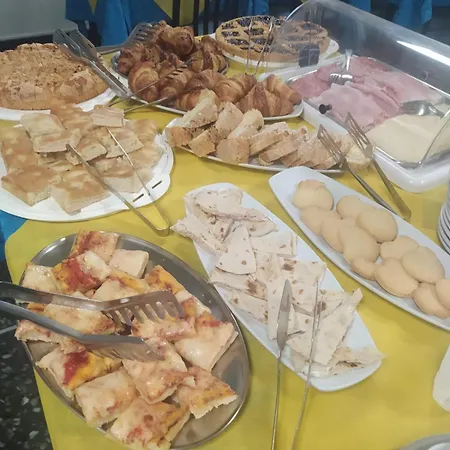 Chiara Ξενοδοχείο Finale Ligure