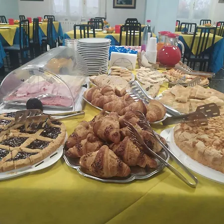 Szálloda Chiara Finale Ligure