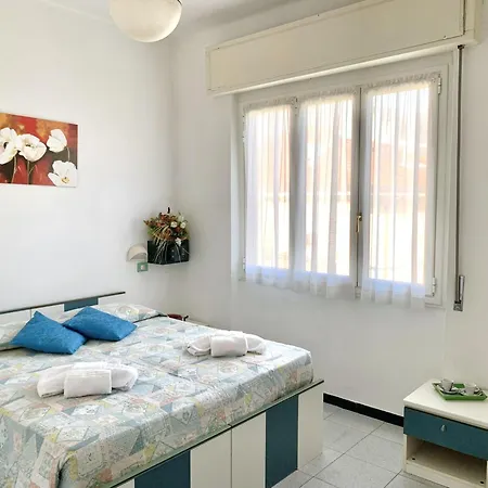 Hotel Chiara 2*