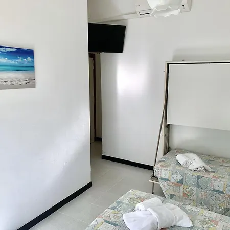 Chiara 2* פינאלה ליגורה