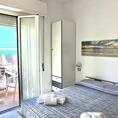 Chiara מלון פינאלה ליגורה